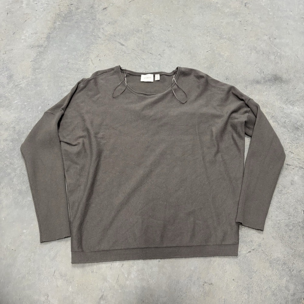 Cyrus Sweater Brown Women's Small‎ Long Sleeve Soft